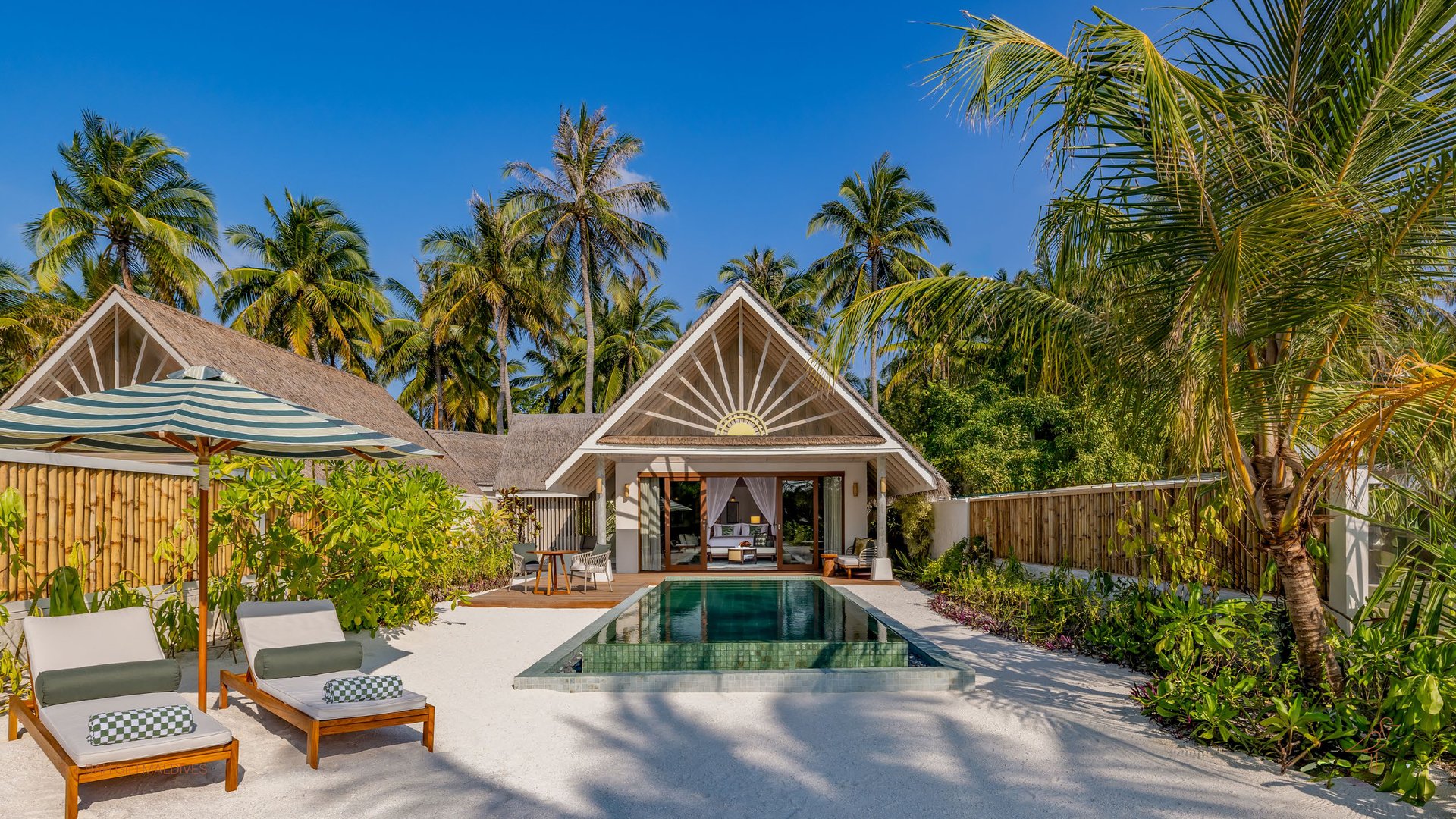 SIX & SIX PRIVATE ISLANDS — RAH GILI